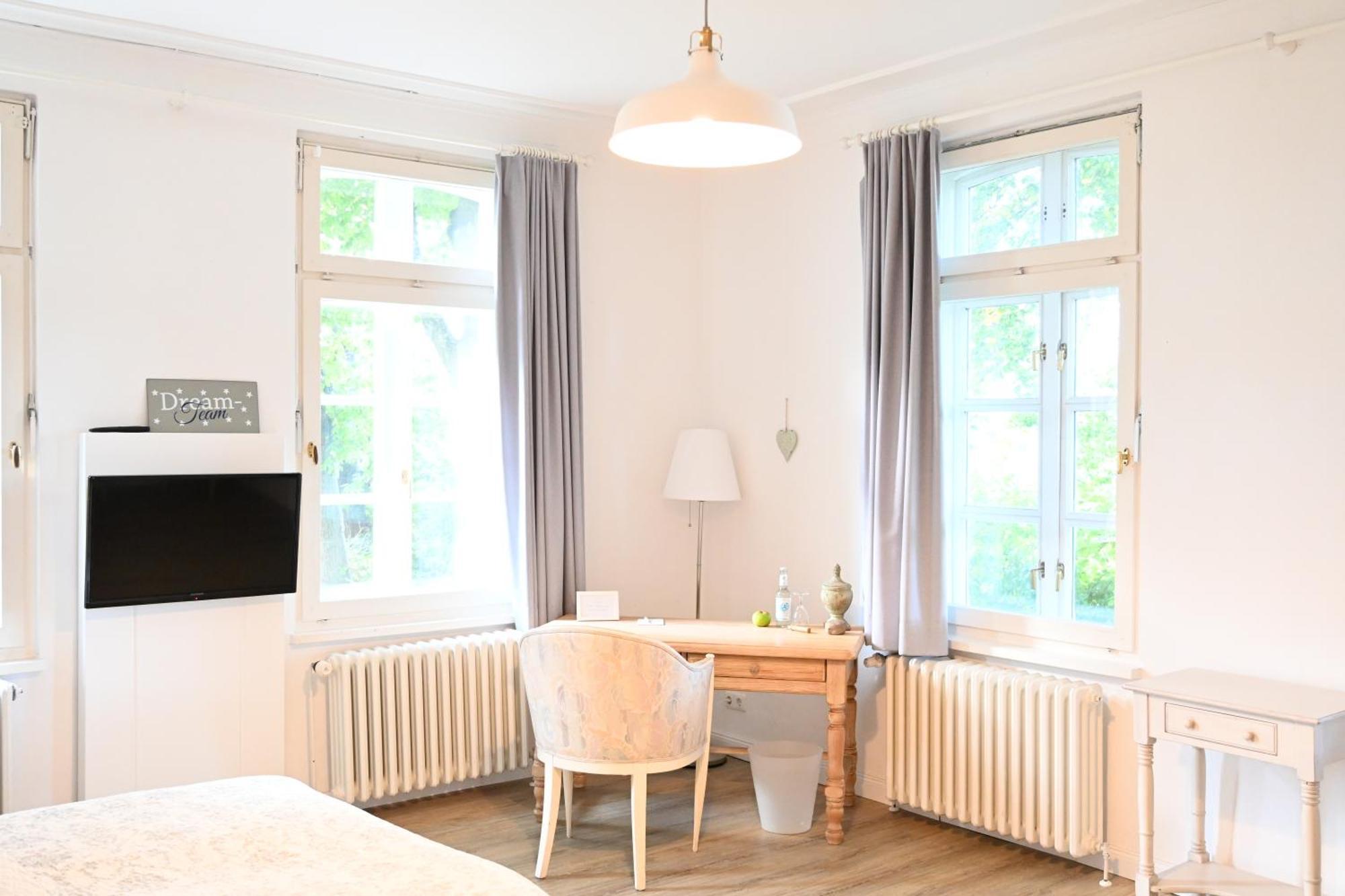 Landsitzhotel Und Seminarium Peterhof Hodorf 외부 사진